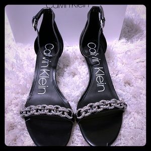 ✨🆕Calvin Klein Reem 2 Leather Chain Dress Sandals